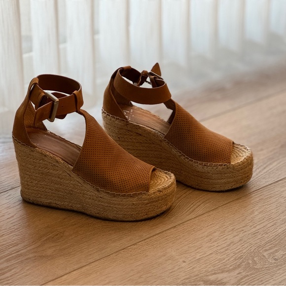Marc Fisher Espadrille Wedge - Picture 6 of 6